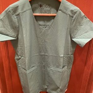 women's Marine FIONe.a.c. Scrub top